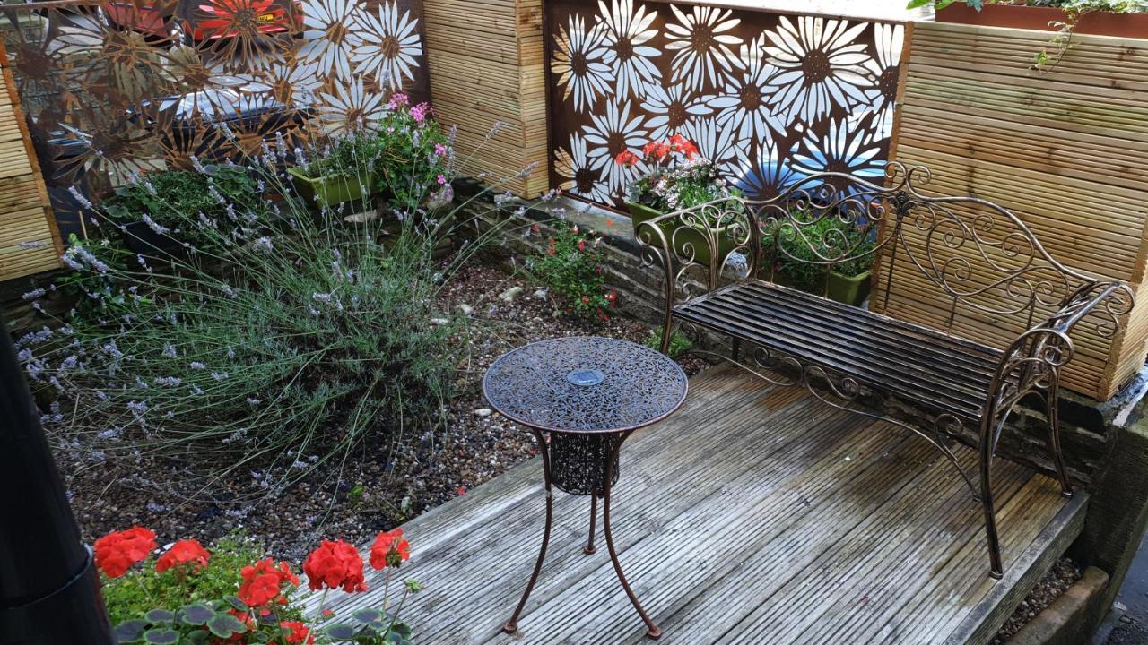 Bluebells At Plover Cottage Lindley ハダーズフィールド エクステリア 写真